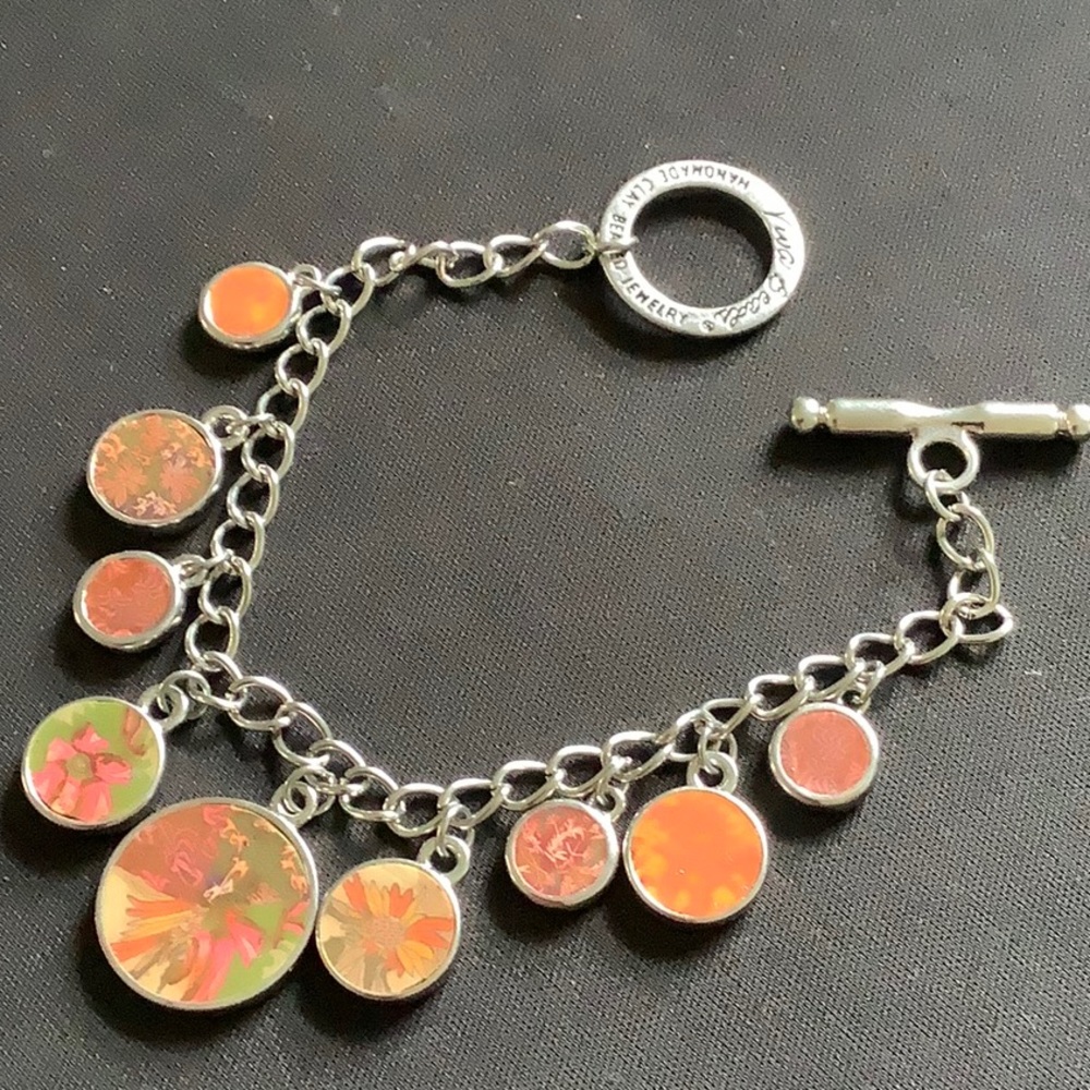 Clay Viva beads charm bracelet